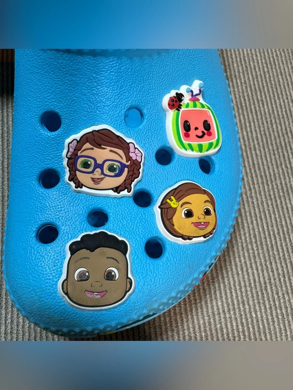 Cocomelon Crocs Blue Toddler Size 8 Classic Clogs Very Good Condition